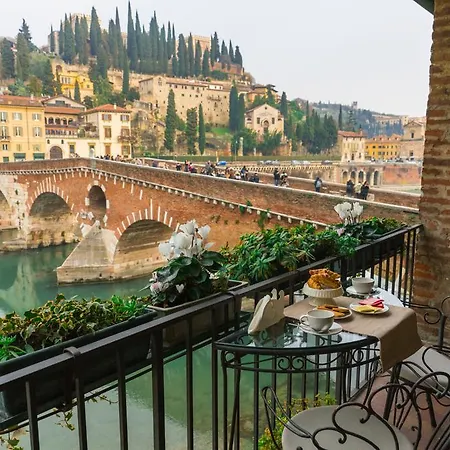 Maison Ponte Pietra Apartamento