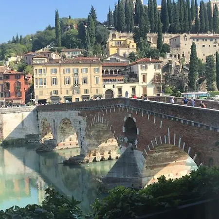 Maison Ponte Pietra Verona